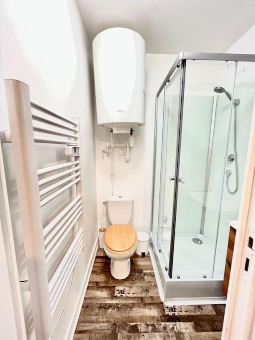 New York - Appartement A Реймс Екстериор снимка